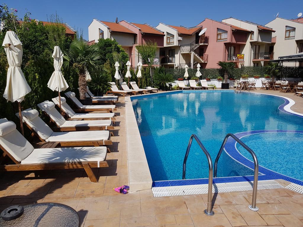Aria Complex Aparthotel Sveti Vlas Eksteriør bilde